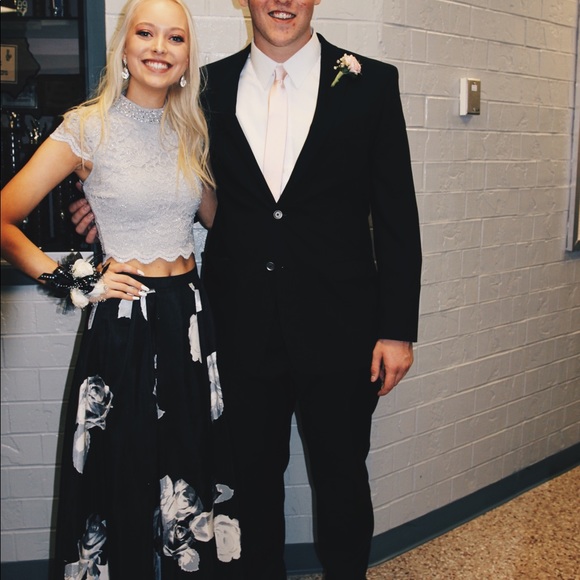 Gray Floral prom dress - Picture 4 of 4